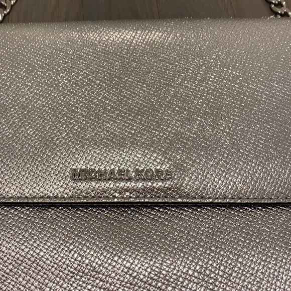 Michael Kors crossbody bag - Picture 2 of 9